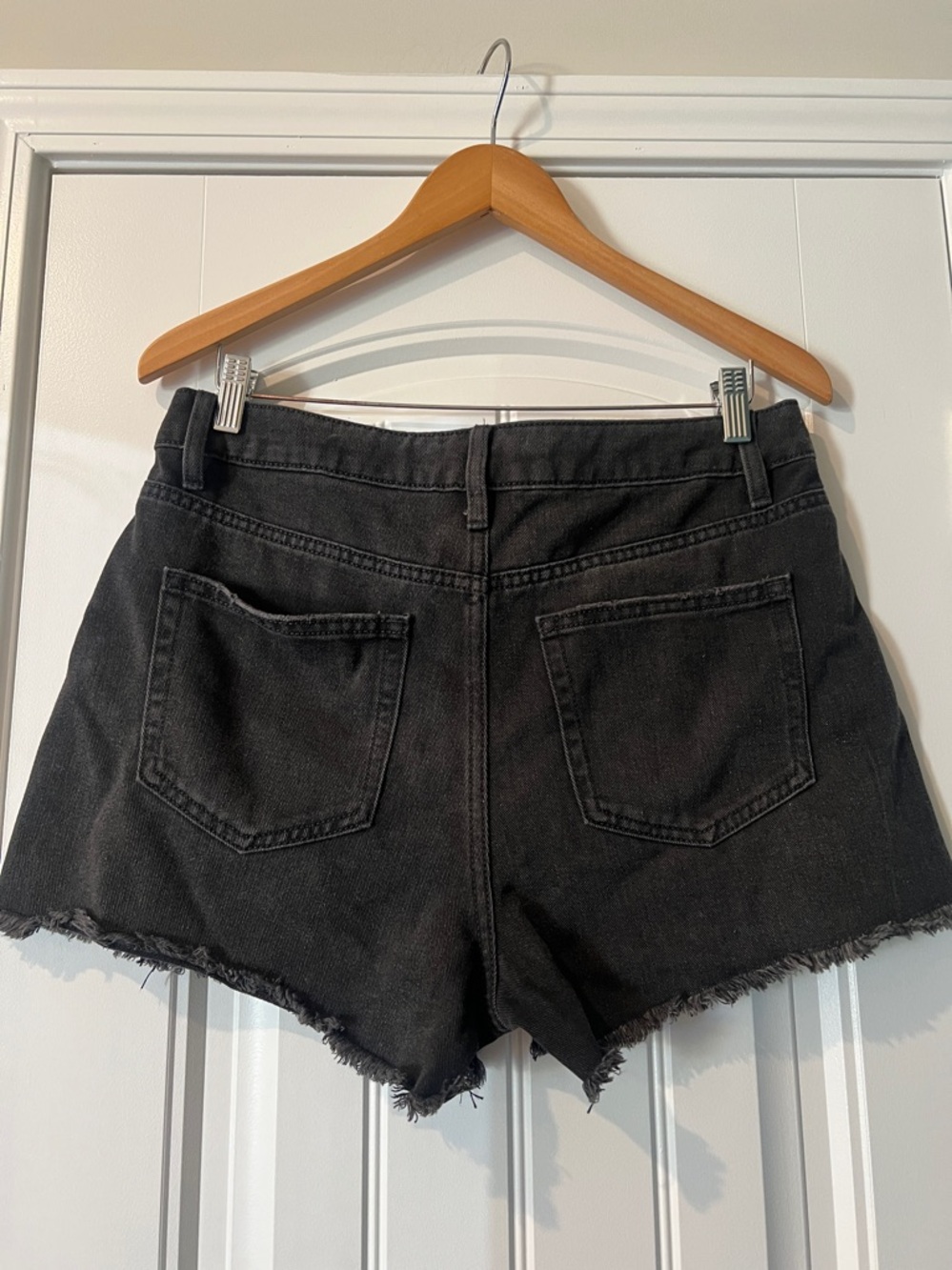 Jean High Rise Shorts - Picture 2 of 4